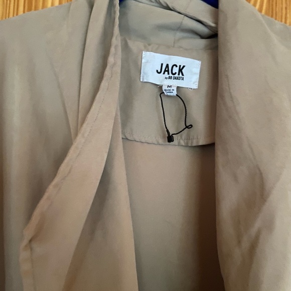 Tan Trench - Picture 2 of 2